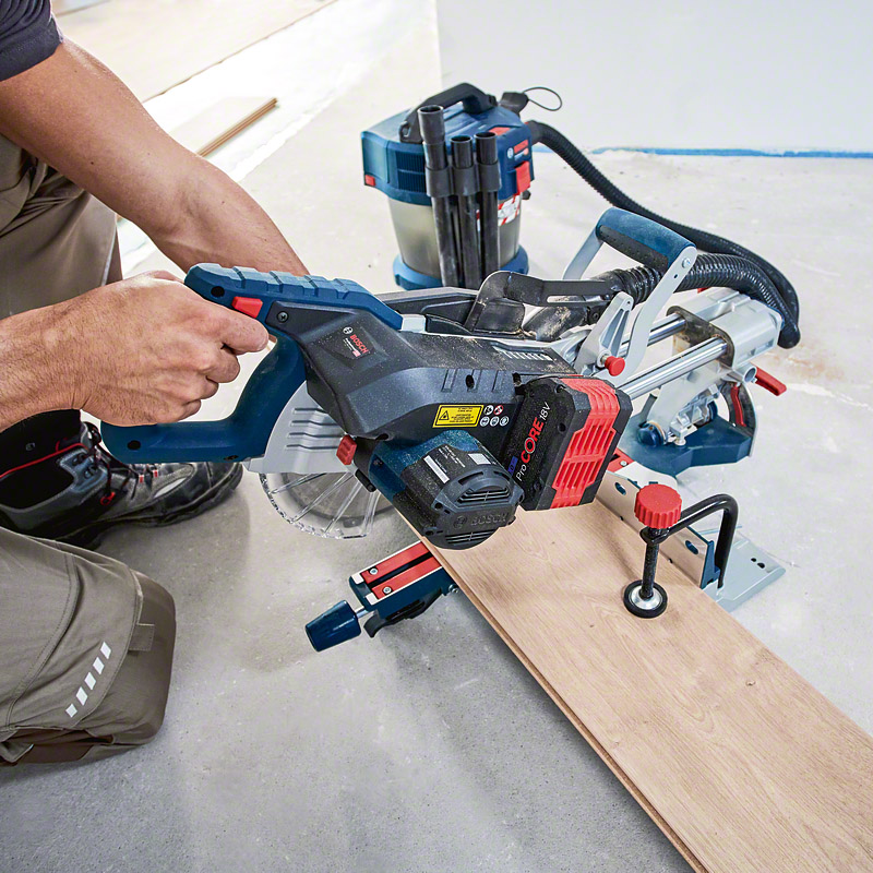 Fierastrau circular stationar cu acumulator 18V (acumulator BITURBO), SOLO, tip GCM 18V-216