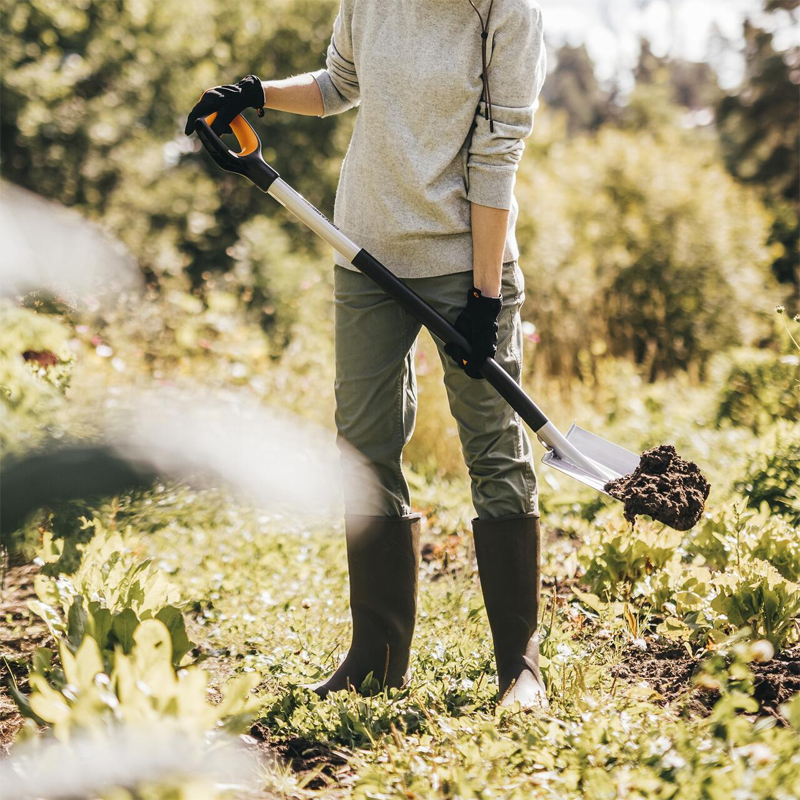 Cazma cu varf rotunjit, tip Xact™, Fiskars