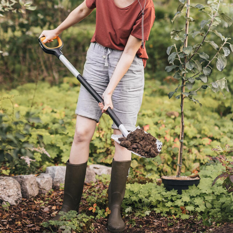 Cazma cu varf rotunjit, tip Xact™, Fiskars