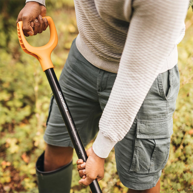 Cazma rotunda pentru sapat, tip Solid™, Fiskars