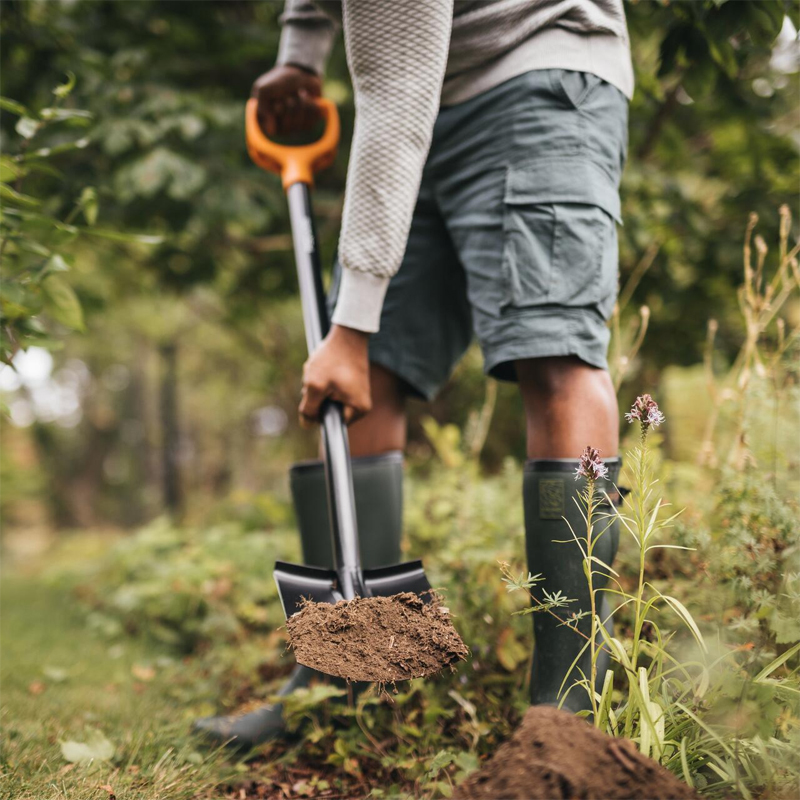 Lopata pentru sapat, tip Solid™, Fiskars