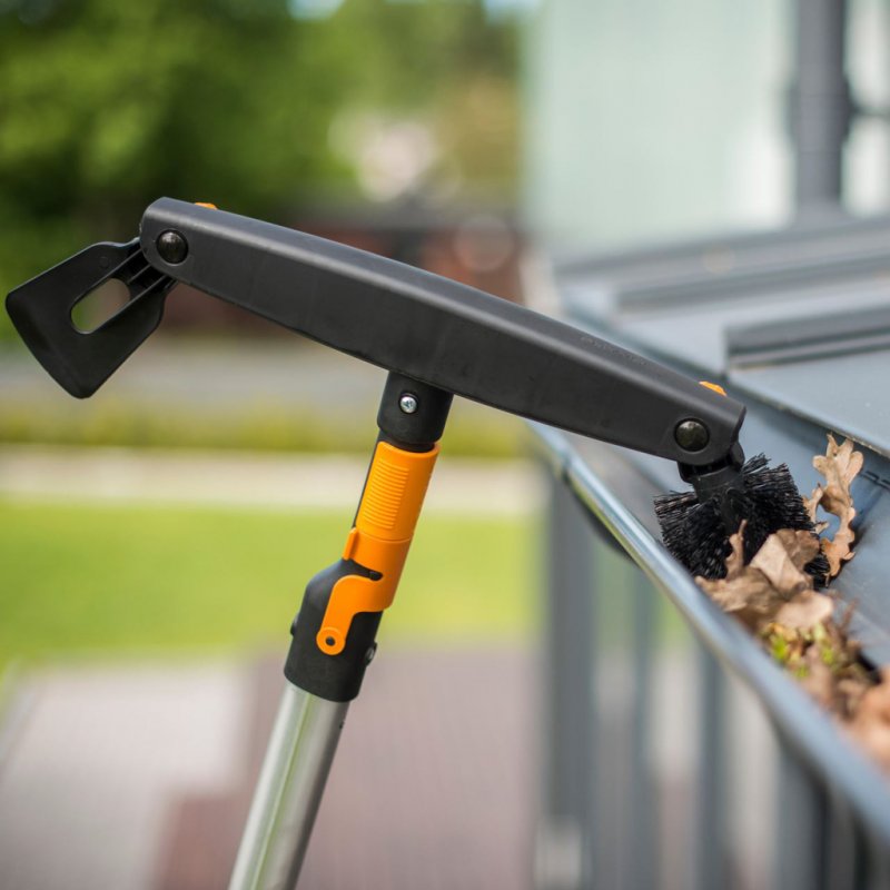 Curatator pentru jgheaburi, 340 mm, 340 g, Fiskars QuikFit
