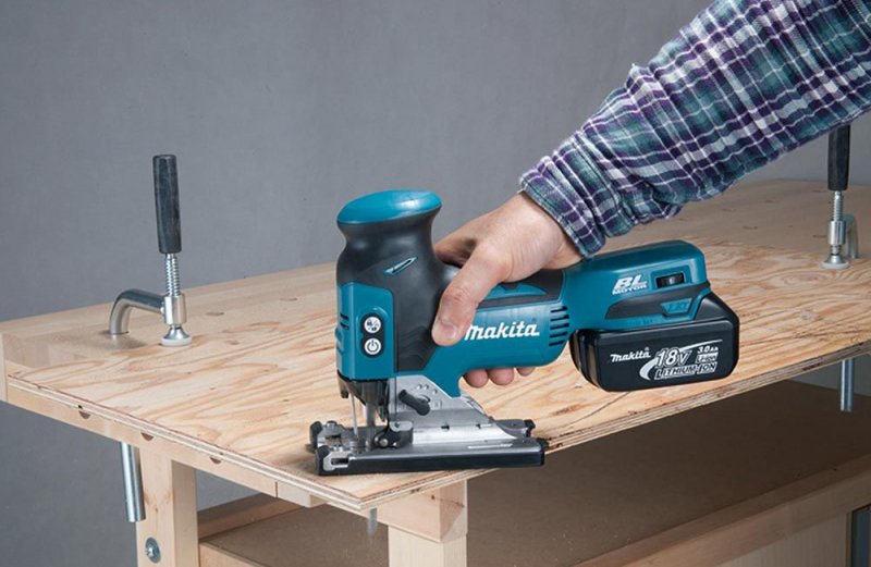 Fierastrau vertical (pendular) 18V, SOLO, tip DJV181Z 