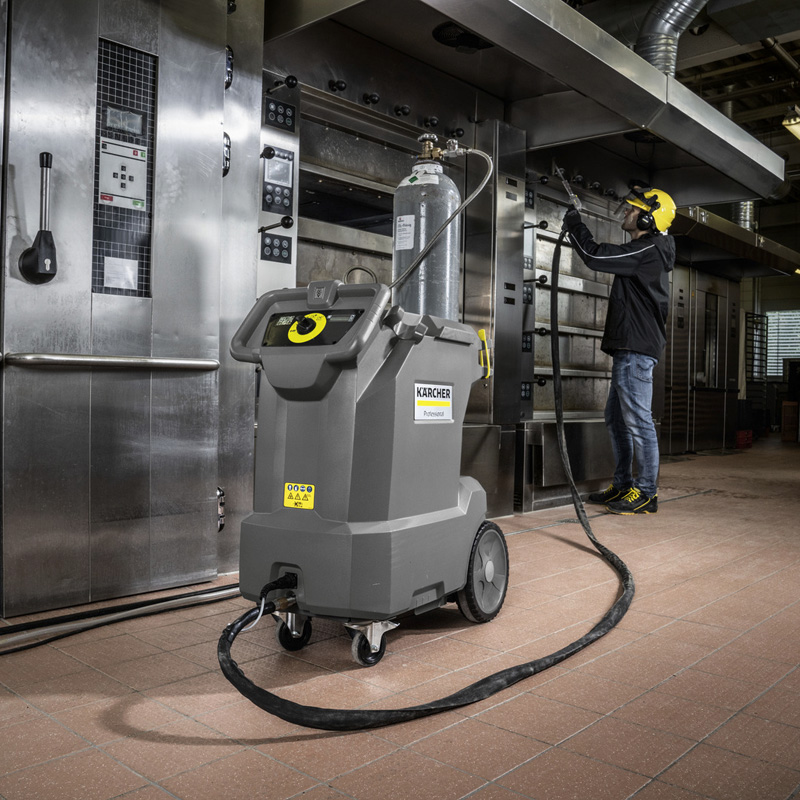 Aparat de sablat cu gheata carbonica Kärcher IB 10/8 L2P
