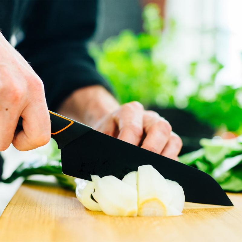 Cutit Santoku, Fiskars, Edge, lama inoxidabila, 17.8 cm