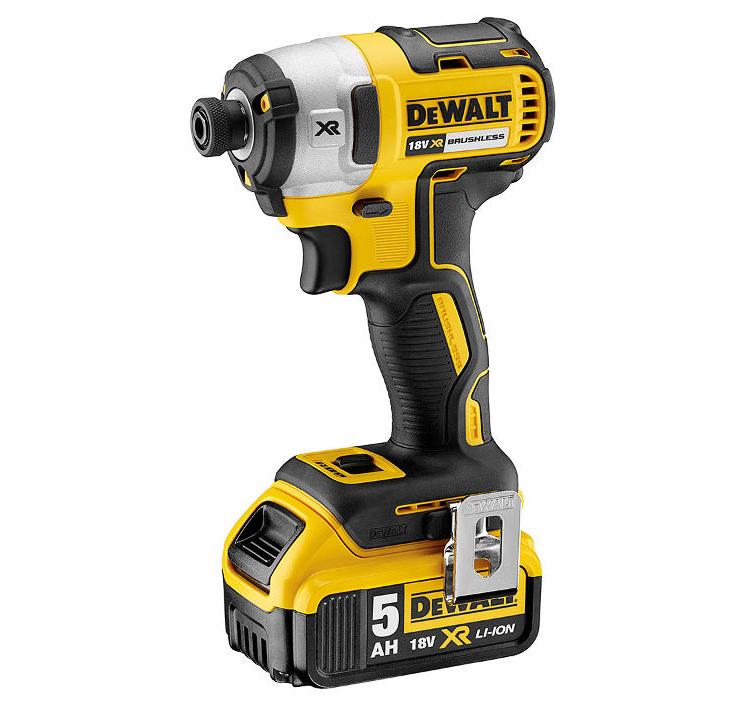 Set 4 scule DeWalt 18V: DCD796, DCF887, DCG405, DCH273, 3 x acu DCB184 5Ah, incarcator, TOUGH SYSTEM DS150+DS300