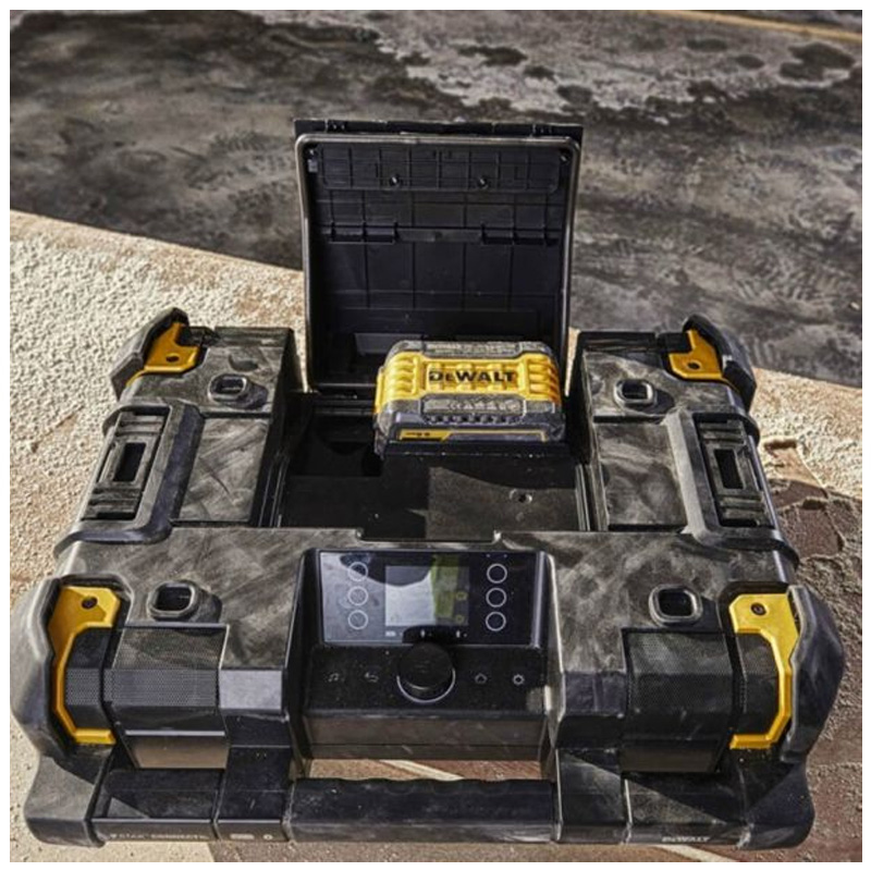 Radio santier dubla alimentare 230V/10.8-54V XR Li-Ion, incarcator incorporat,SOLO, DeWalt DWST1-81078-QW