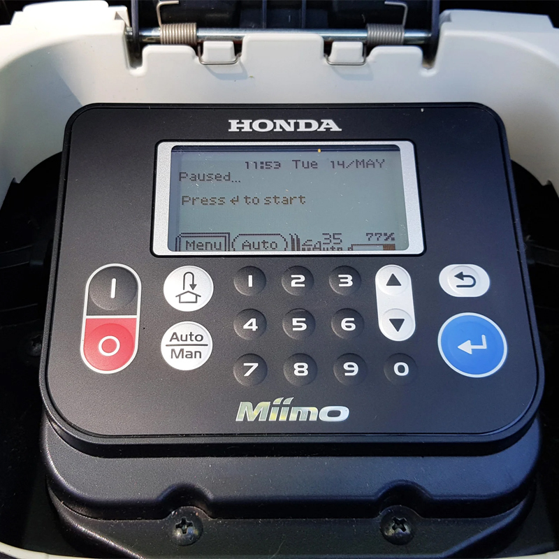 Robot electric de tuns gazonul Honda, tip MIIMO HRM3000E