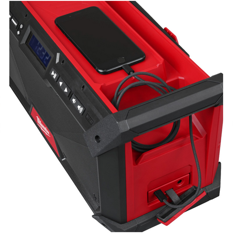 Radio santier cu dubla alimentare 220 V/18V REDLITHIUM™, SOLO, Milwaukee M18 RADDAB+G2