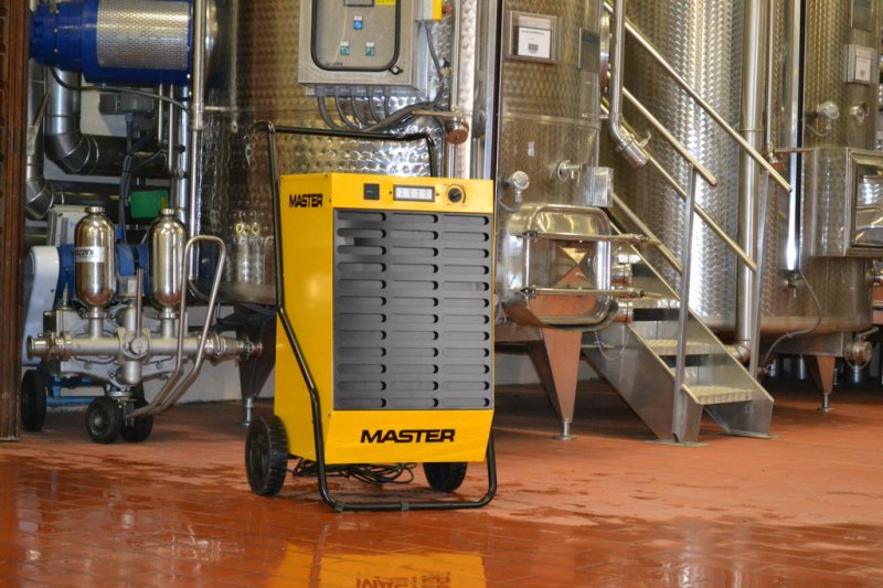 Dezumidificator profesional Heavy-Duty, 80l/24h, Master, tip DH92
