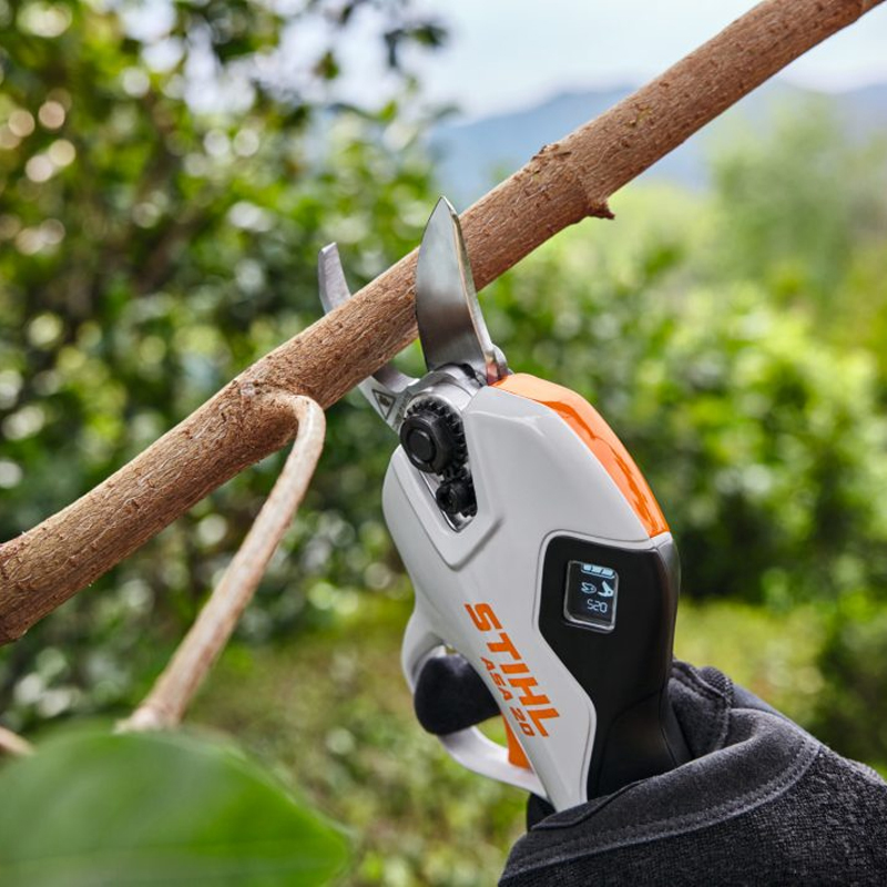 Foarfeca de gradina cu acumulatori, Stihl, tip ASA20 Set (cu acumulator si incarcator), sistem AS