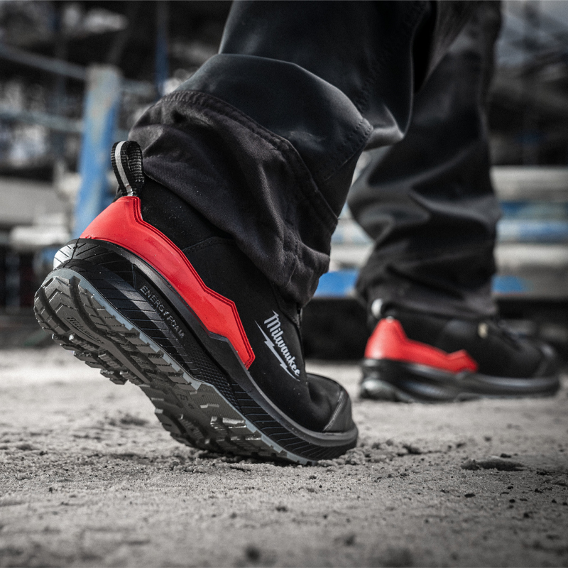 Bocanci de protectie S3S ESD SC FO SR, tip FXT, Milwaukee, marimea 37