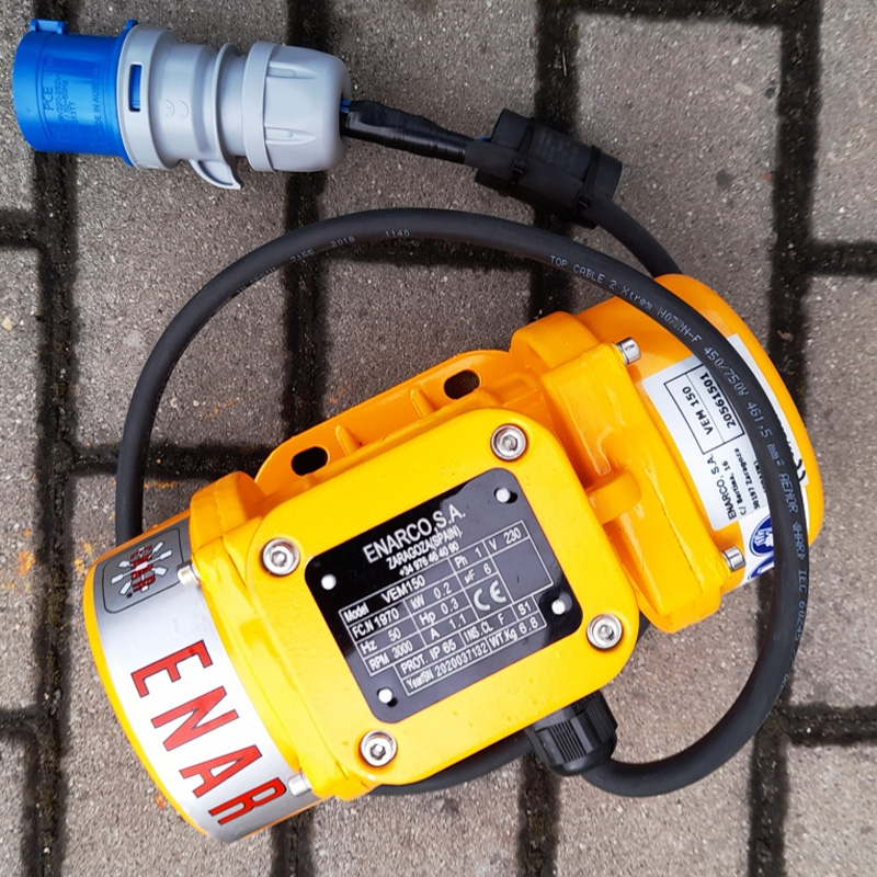 Vibrator extern de cofraje, 220V, 1930 N, Enar VEM150