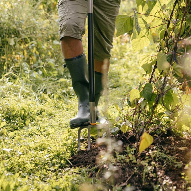 Furca pentru sapat/afanat material vegetal, 2.0 kg, maner 1230 mm, Fiskars Ergonomic