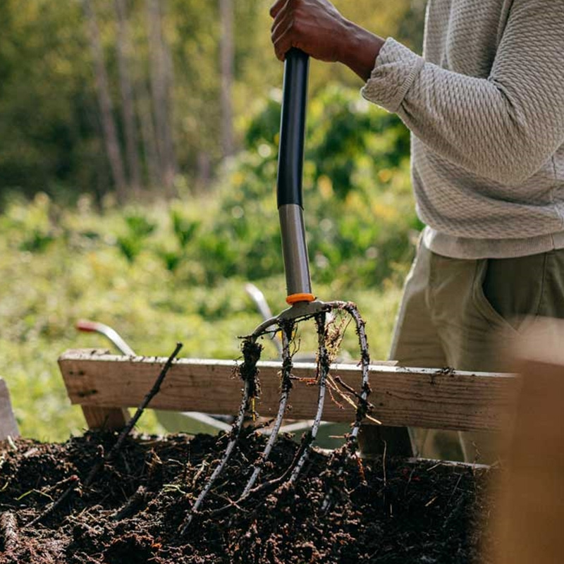 Furca pentru compost, 1.8 kg, 1370 mm, Fiskars Ergonomic