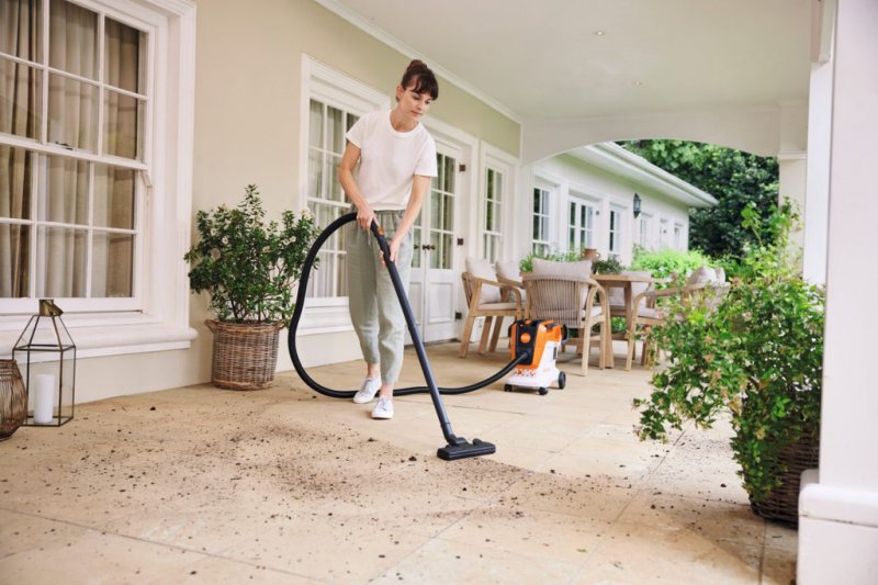 Aspirator uscat/umed compatibil cu acumulatori AK, SOLO, STIHL SEA60L