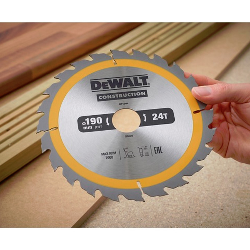 Disc (panza) Dewalt Construction pentru ferastrau circular, 190x30x1.8 mm, 24 dinti (taiere fina), pentru lemn, tip DT1944-QZ