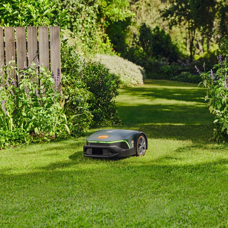 Robot electric de tuns gazonul STIHL iMOW 6.0 EVO, 3000mp, conexiune bluetooth + GSM