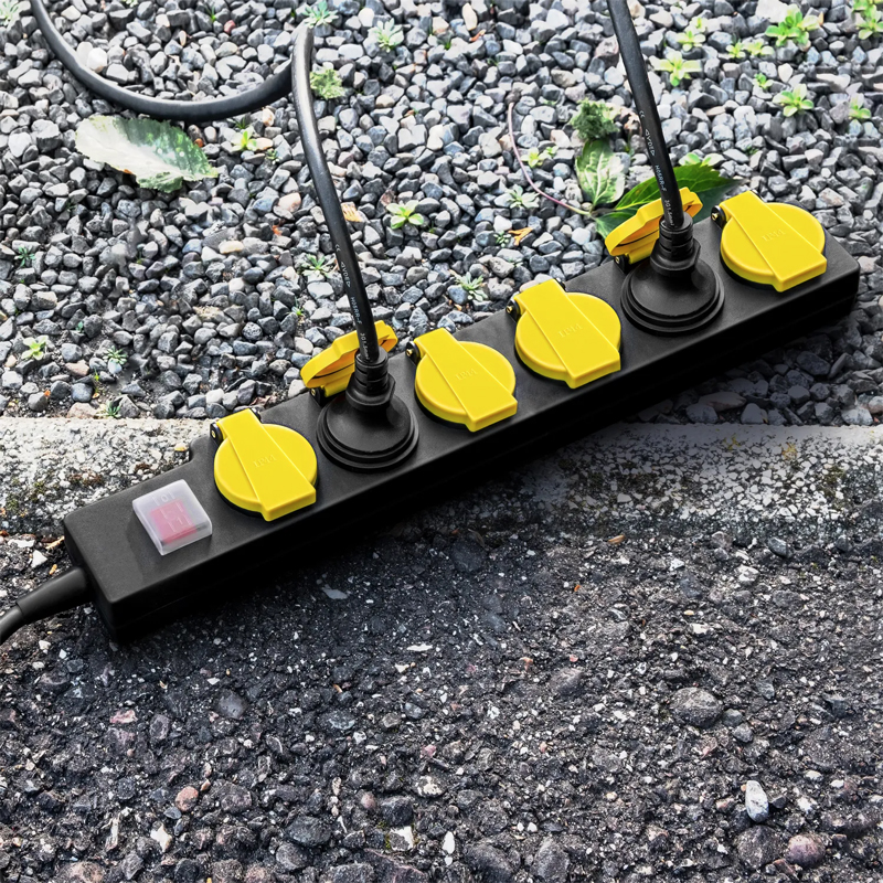 Prelungitor cu capace de protectie si comutator, 6 prize, 3x1.5mm / 2m, 230V, Trotec, tip PVP6