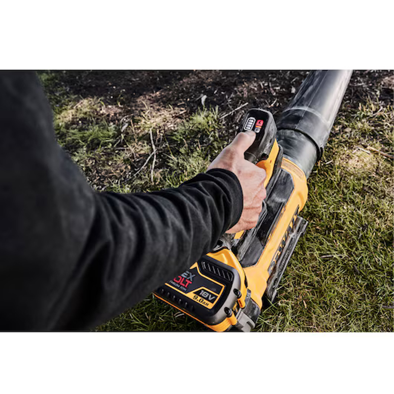Suflanta axiala DeWALT cu acumulatori XR FlexVolt 54V, tip DCMBL777X1-QW