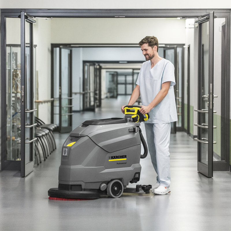 Masina de frecat-aspirat compacta cu acumulatori, 24V, 115Ah, tip BD 50/50 C Bp PACK CLASSIC