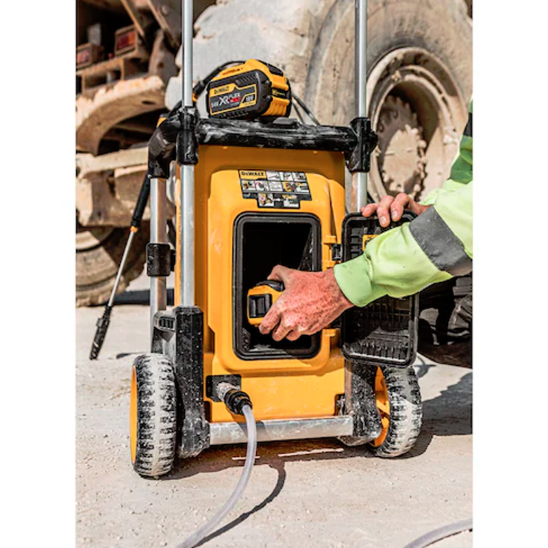 Aparat de spalat cu presiune cu acumulatori DeWalt DCMPW1600N-XJ, 18V, 110 bar, 4.5 l/min, motor fara perii, SOLO
