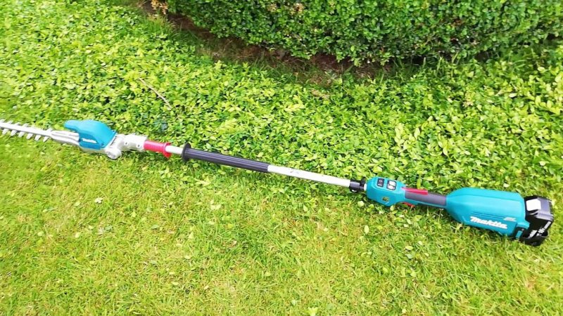  Foarfeca de tuns gard viu cu acumulatori 18V, SOLO, telescopica, Makita, tip DUN500WZ