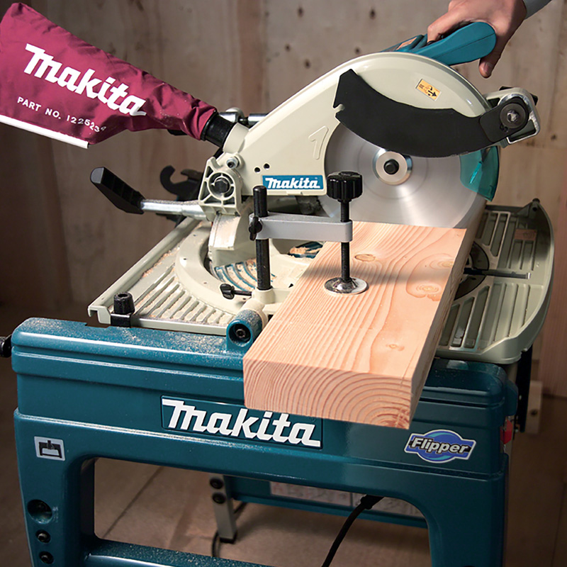 Fierastrau circular de banc Makita LF1000 Flipper, basculabil