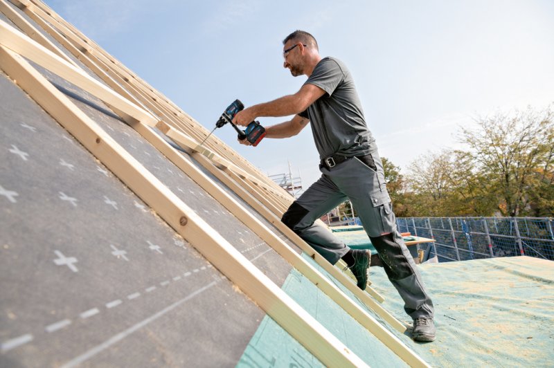 Masina gaurit/insurubat cu acumulator Li-Ion 18V, 150 Nm, SOLO L-boxx, tip GSR 18V-150 C Masina gaurit/insurubat cu acumulator Li-Ion 18V, 150 Nm, SOLO L-boxx, tip GSR 18V-150 C