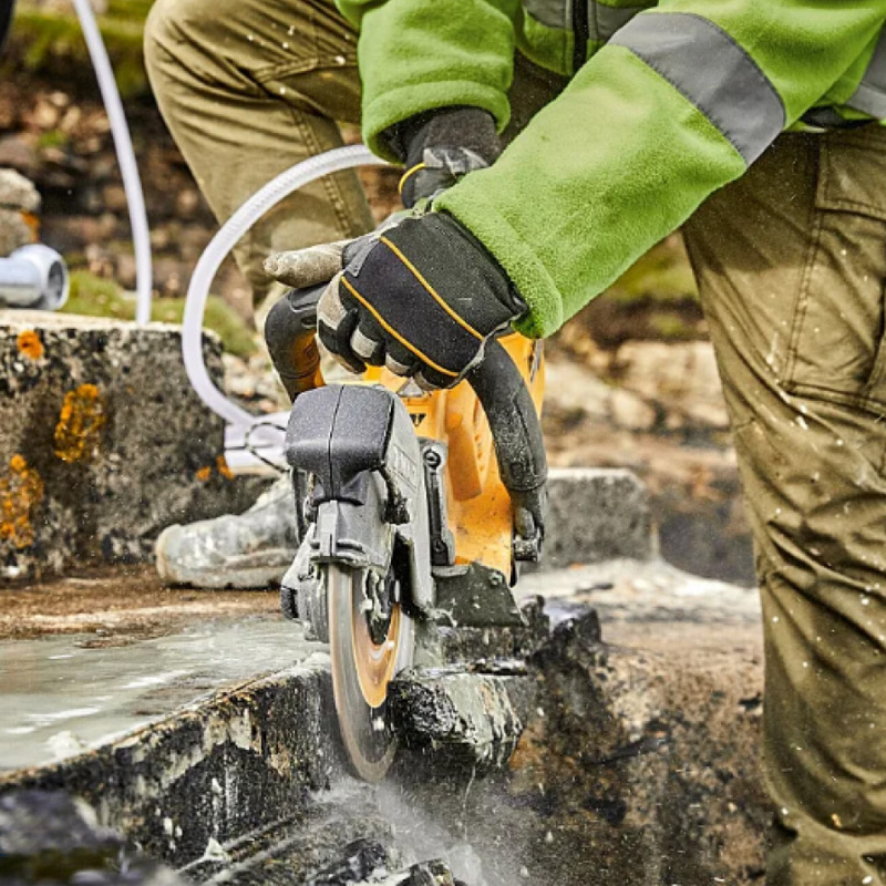 Masina debitat/taiat in beton cu acumulatori 54V Flexvolt XR Li-Ion 2x 9.0Ah, cu disc diamantat, DeWalt DCS691X2-QW