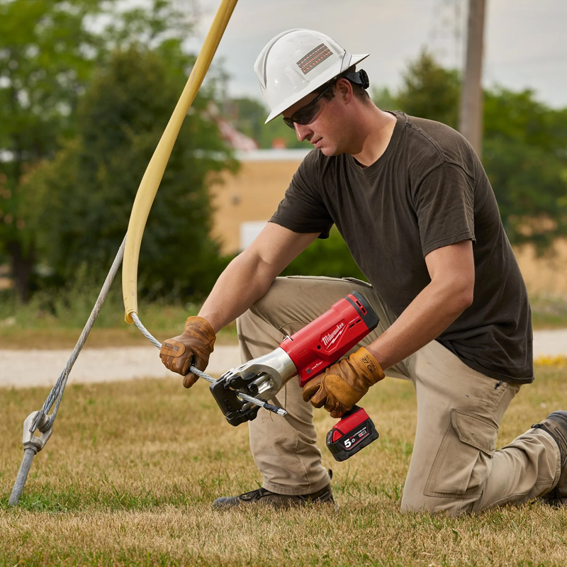 Masina hidraulica pentru taiat cabluri max.44mm, 77.8kN, 1x5.0Ah, 1x2.0AH, 18V, Li-Ion, Force Logic, Milwaukee, tip M18HCC45-522C