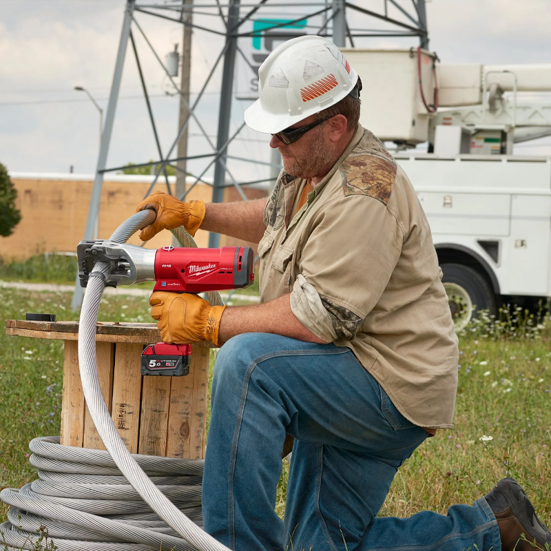 Masina hidraulica pentru taiat cabluri max.44mm, 77.8kN, 1x5.0Ah, 1x2.0AH, 18V, Li-Ion, Force Logic, Milwaukee, tip M18HCC45-522C