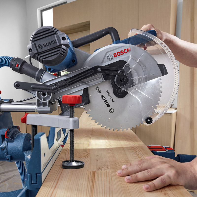 Fierastrau circular basculant, Bosch tip GCM 340-305 D