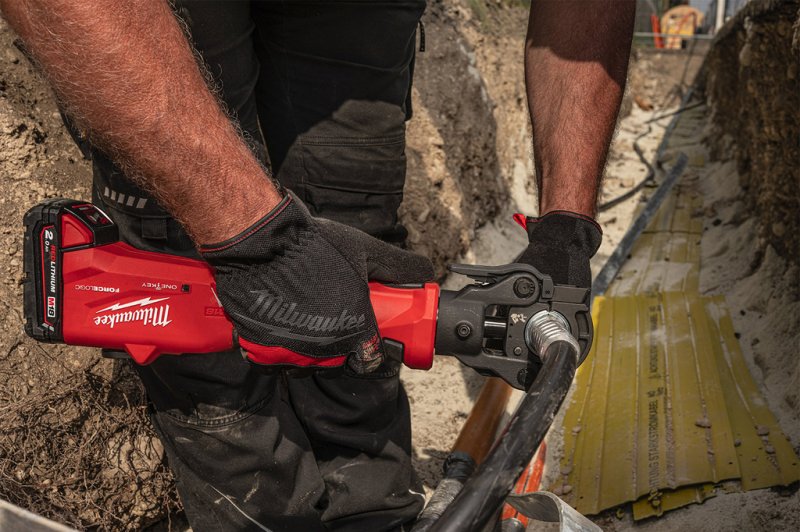 Presa hidraulica pentru sertizat cabluri 60kN, M18™, SOLO, FORCE LOGIC™ Milwaukee High Force, tip M18 ONEHCCT60-202C