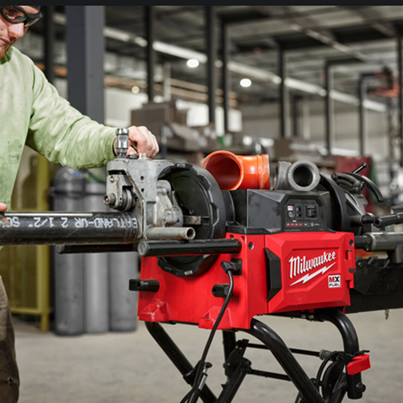 Masina de filetat stationara cu acumulatori RedLithium 72V 6.0 Ah MILWAUKEE MX FUEL™ ONE-KEY™, 2