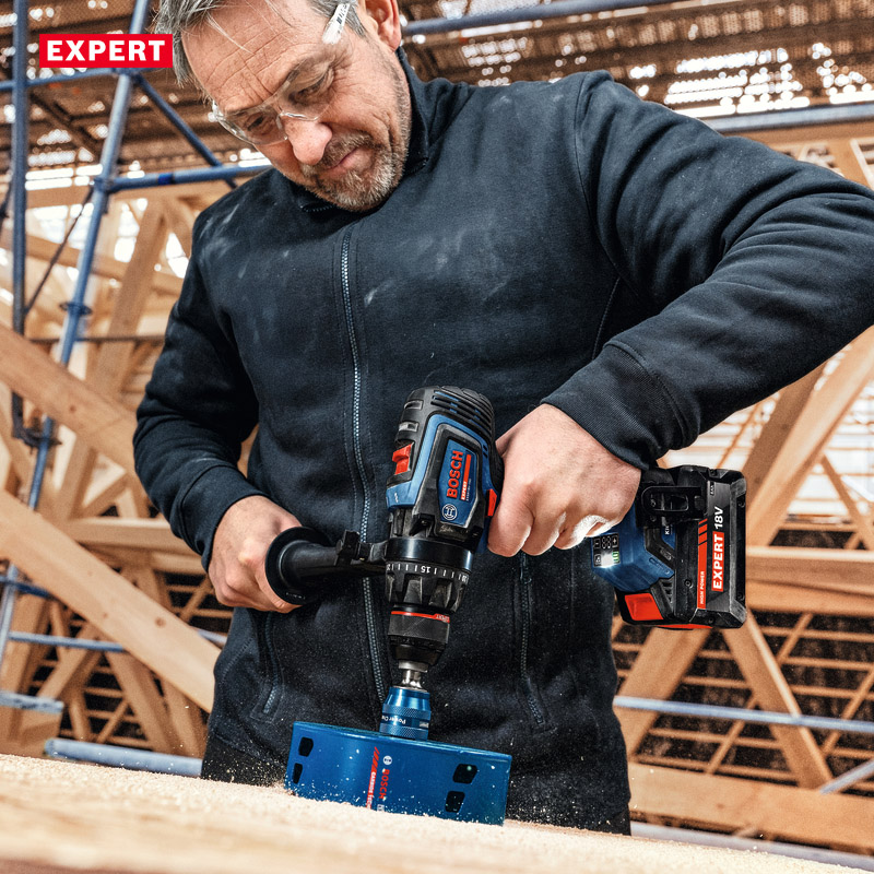 Masina de gaurit si insurubat si acumulatori 18V 2x 8.0Ah + 1x 5.5Ah, BOSCH Profesional EXPERT L-BOXX, 150Nm, tip EXSR 18V-150 EXPERT