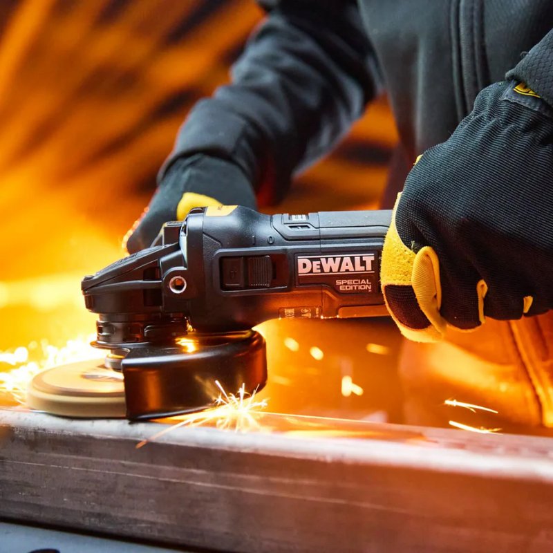 Polizor unghiular DeWALT McLaren F1 Team, 125mm, 18V, 2x5.0Ah, 9000rpm, incarcator, cutie T-STAK, tip DCG45MP2T-QW