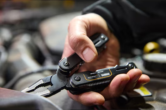 Unealta multifunctionala pliabila 16 in 1 DEWALT x McLaren F1 Team, tip DWHT71844-9