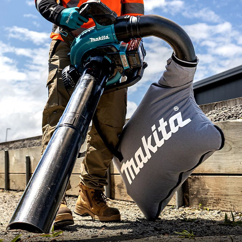 Suflanta cu functie de aspirare cu acumulatori 40 V Li-Ion XGT, Makita tip UB003G, Brushless, SOLO