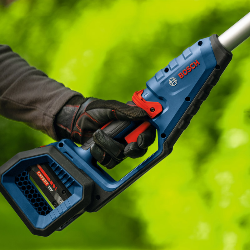 Foarfeca telescopica de taiat gard viu cu acumulator 18V Li-Ion BOSCH tip GHE 18V-50 FP, lama 50 cm