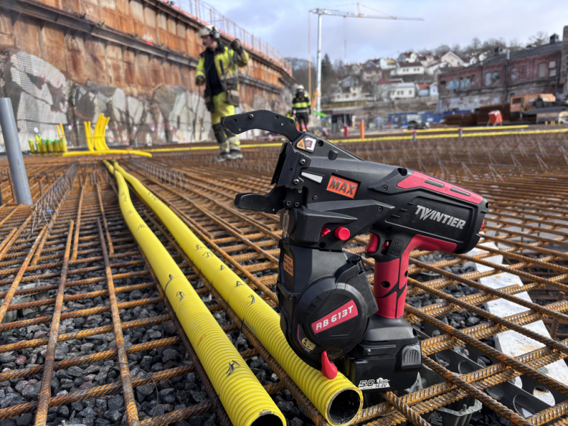 Masina de legat fier-beton MAX, 32 - 61mm, tip RB613T