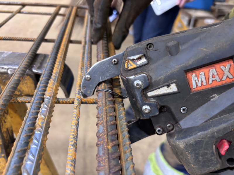 Masina de legat fier-beton MAX, 32 - 61mm, tip RB613T