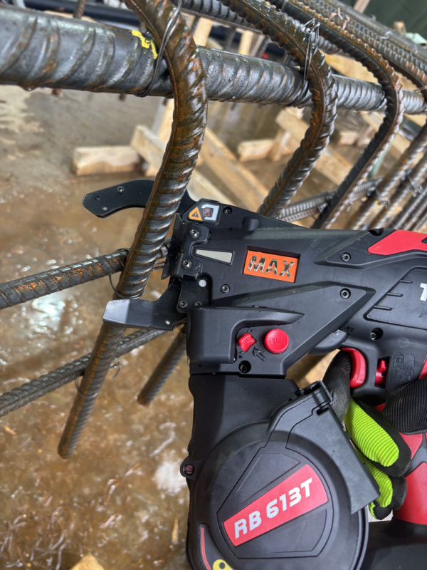 Masina de legat fier-beton MAX, 32 - 61mm, tip RB613T