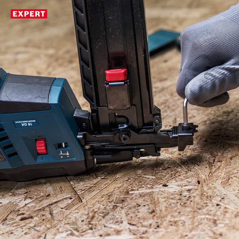 Pistol pentru capse 18V Li-ion Bosch EXPERT, capse 20-50 mm, L-BOXX, tip EXTH 18V-50 M EXPERT SOLO