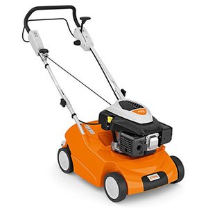 Scarificatoare gazon cu motor termic